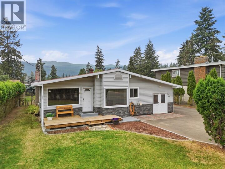 Property Photo:  4837 Dunn Lake Road  BC V0E 1E0 