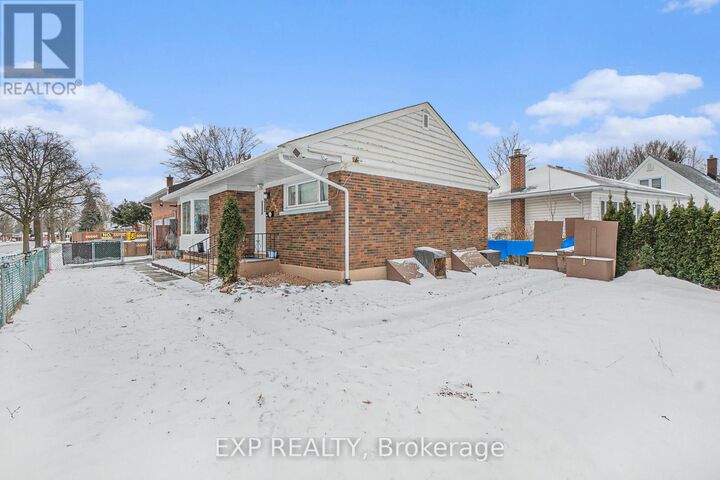 Property Photo: 2024 Othello Avenue ON K1G 2A6