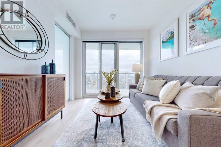 Property Photo: 3 Gloucester Street 3803 ON M4Y 0C6