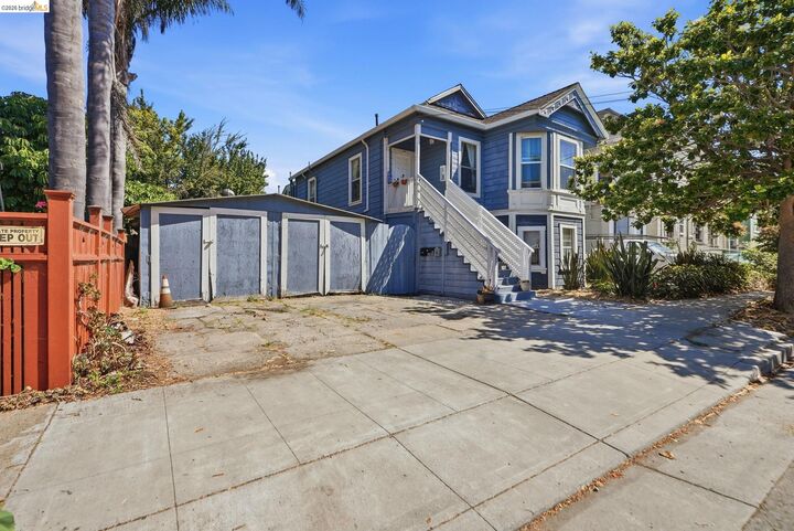 Property Photo: 1072 56th St CA 94608