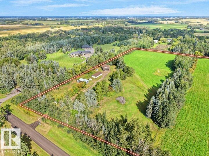 Property Photo: 27208 Twp Road 522 AB T6X 3R6