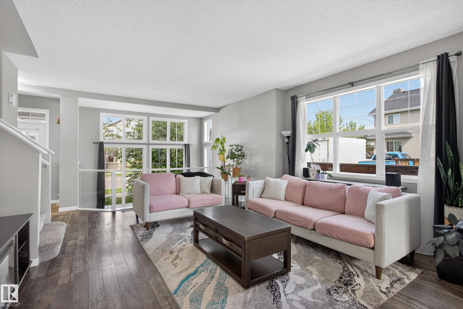 Property Photo: 9847 220 Street NW AB T5T 4M3