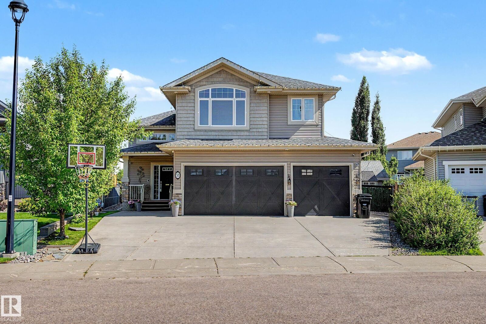 Property Photo: 38 Longview Point(E) AB T7X 0H4