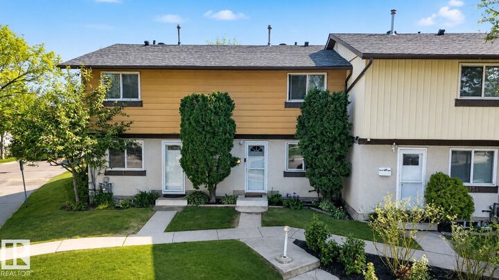 Property Photo: 132 Woodstock NW AB T5T 0H6