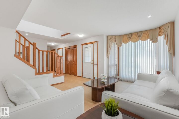 Property Photo:  177 Kulawy Drive NW  AB T6L 6Z1 
