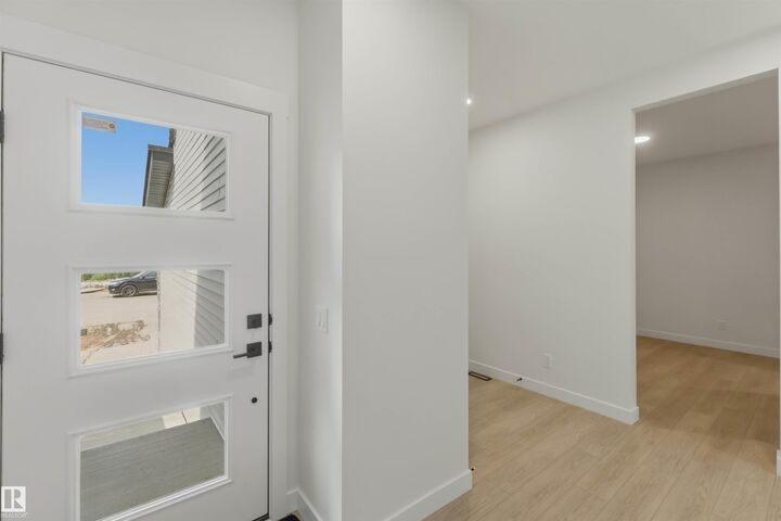 Property Photo: 5872 Raven Crescent NW AB T5S 0X7