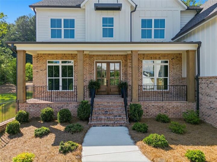Property Photo: 401 Oakleigh Avenue GA 30188