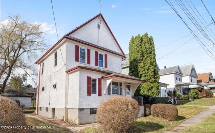 Property Photo:  1413 Bulwer Street Unit 1  PA 18504 