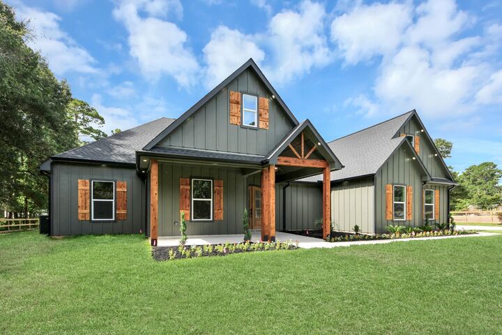 Property Photo: 11662 South Branch Dr TX 77363