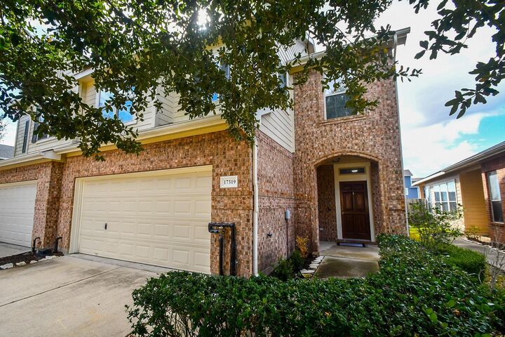 Property Photo: 17319 Brookhollow Court Drive TX 77084