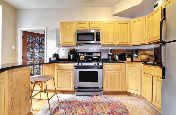 Property Photo: 328 Palisade Ave 2 NJ 07307