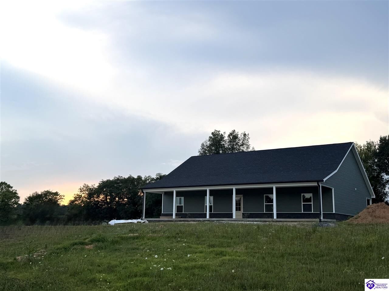 Property Photo:  26 Troon Court  KY 42784 