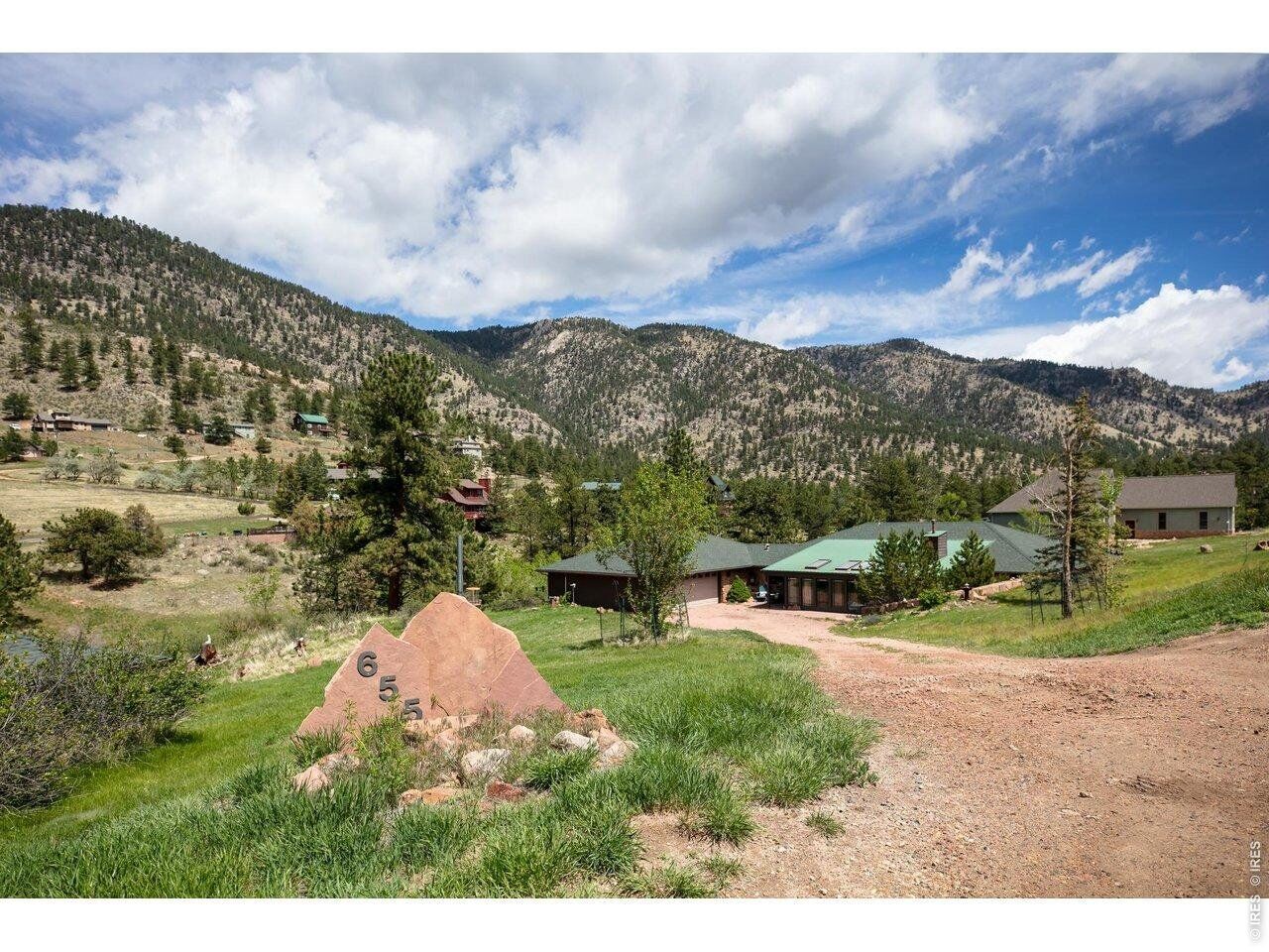 Property Photo:  655 Kiowa Rd  CO 80540 