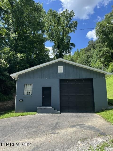 Property Photo: 904-A E Cumberland Ave KY 40965