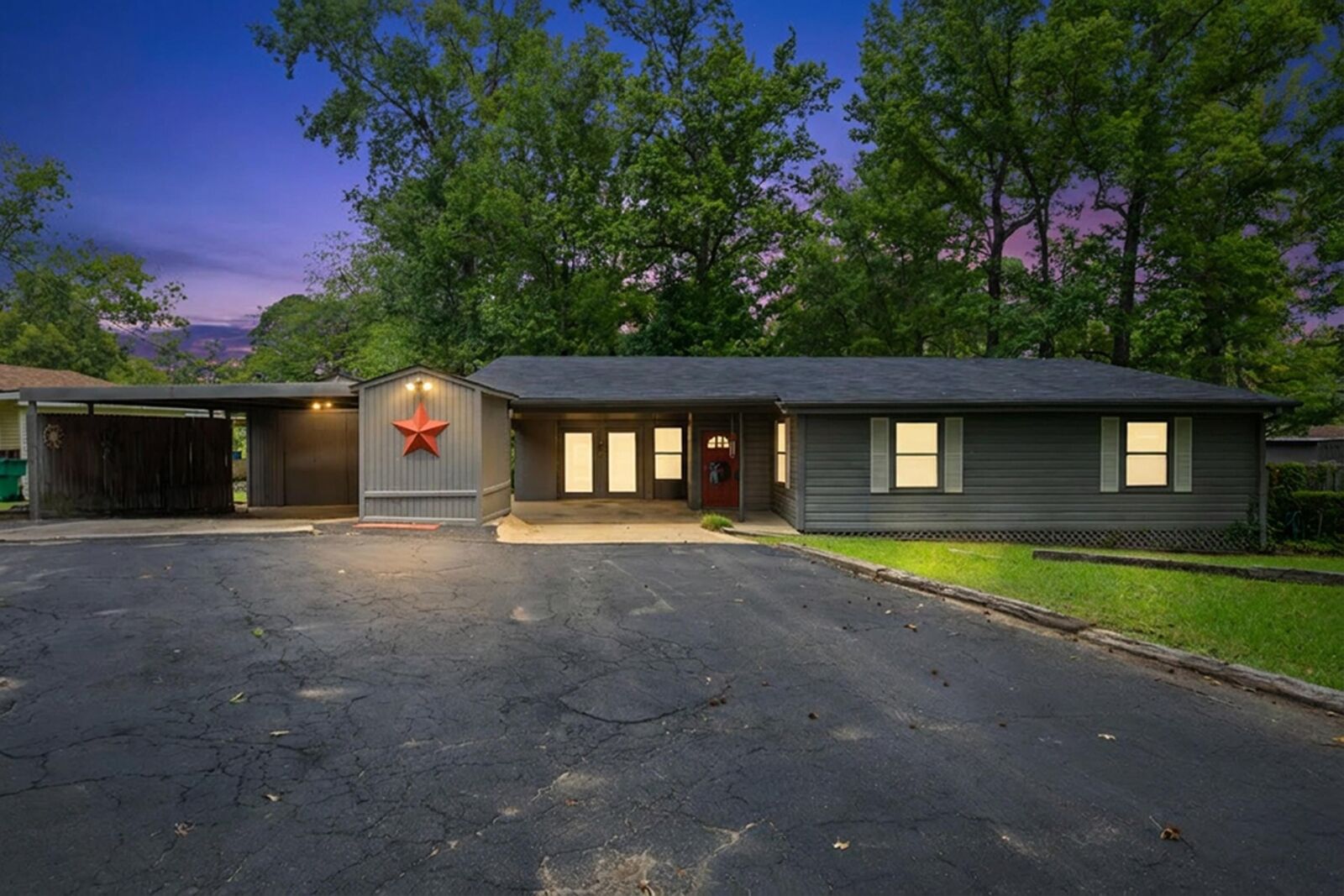 Property Photo: 308 Pr 3437 308 E. Lake Road, Longview TX 75601