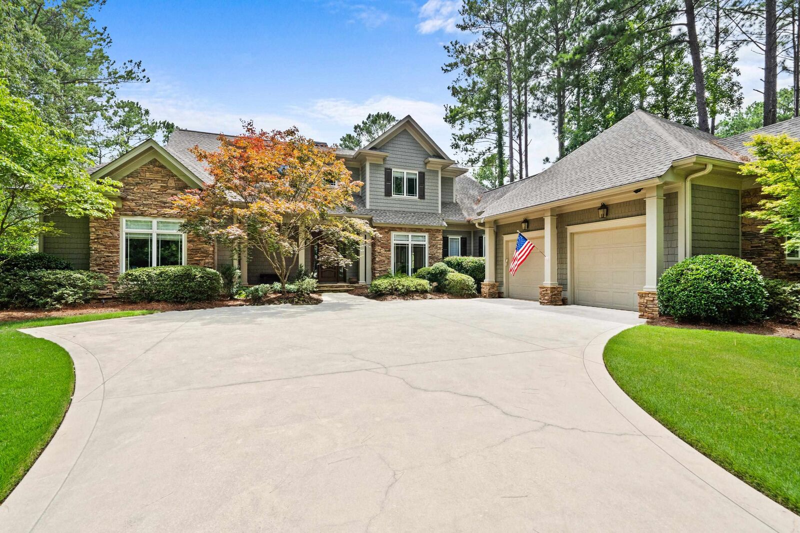 Property Photo: 1221 Lake Club Drive GA 30642