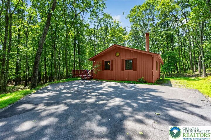 Property Photo:  1137 Grand Mesa Drive  PA 18353 