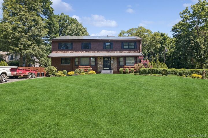 Property Photo: 14 Loft Road NY 11787