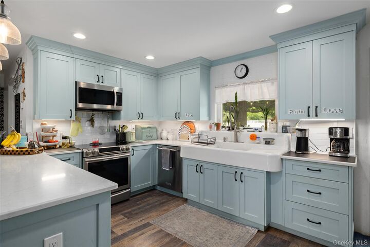 Property Photo:  101 Blacksmith Road E  NY 11756 