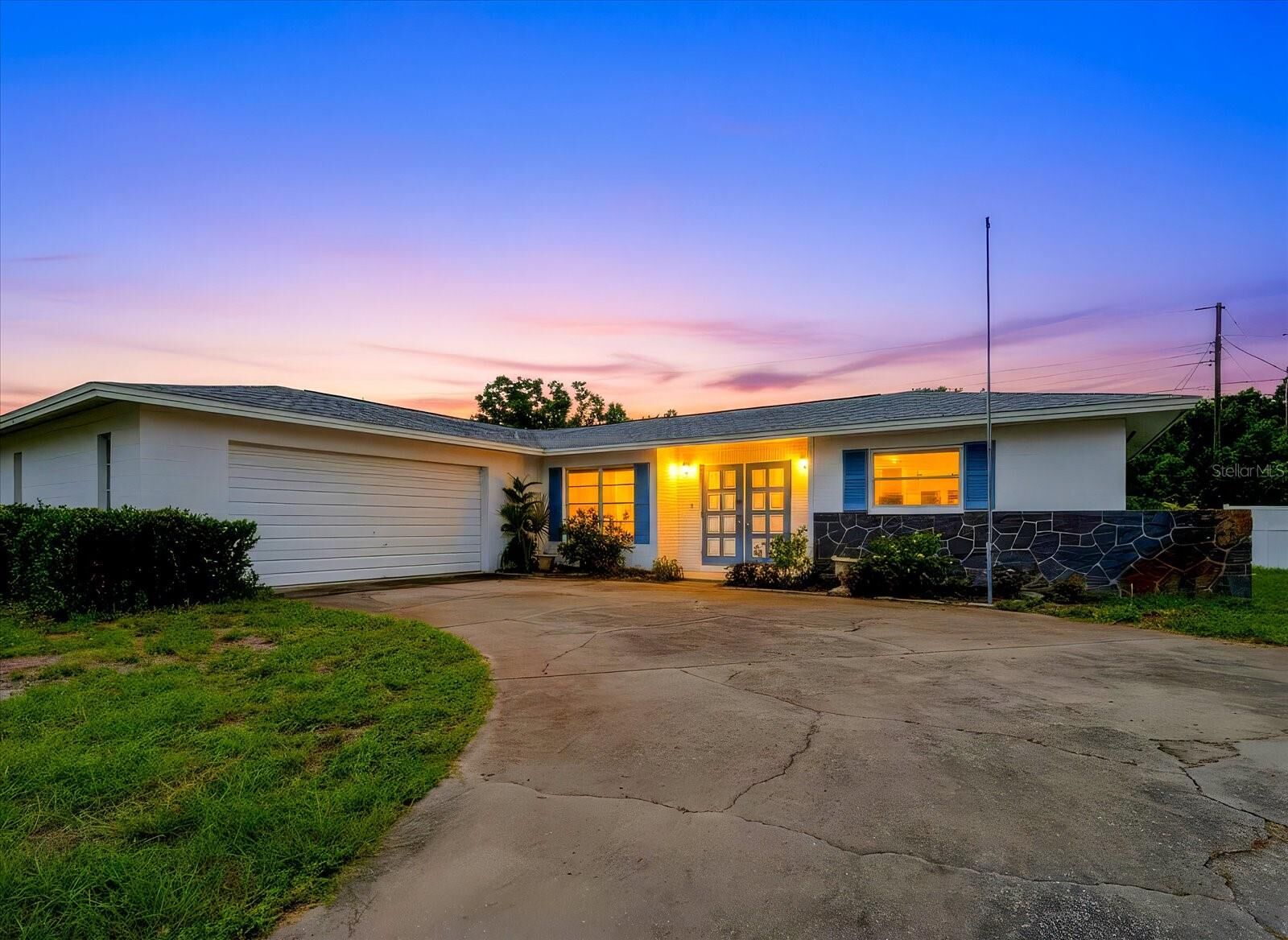 Property Photo:  1774 Pomelo Drive  FL 34293 