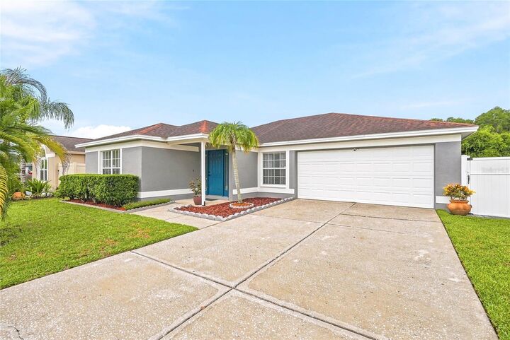 Property Photo:  11026 Streamside Drive  FL 33624 