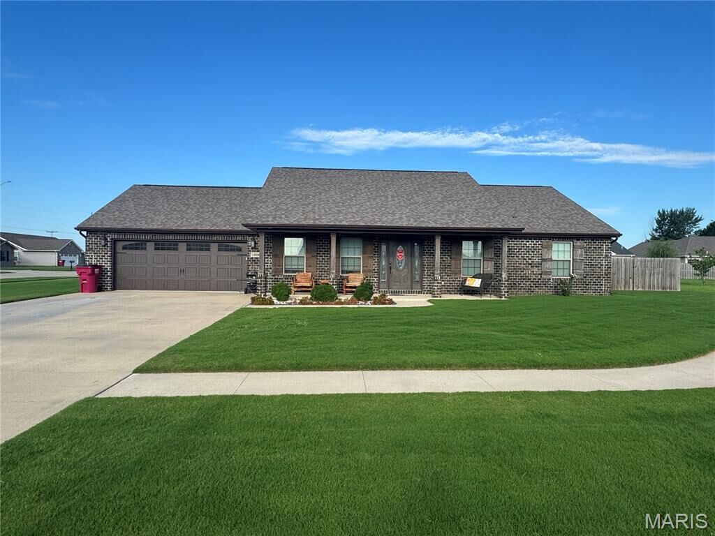 Property Photo:  1208 Huntress Drive  MO 63801 