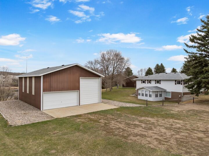Property Photo: 600 SW 28th Ave ND 58701