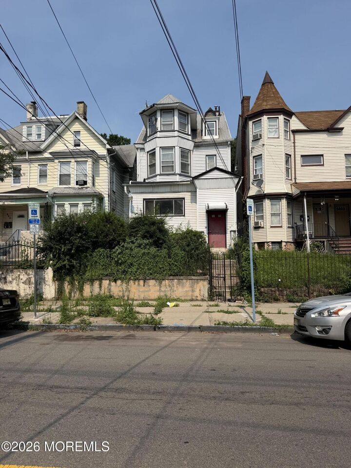 Property Photo:  444 Summer Avenue  NJ 07104 