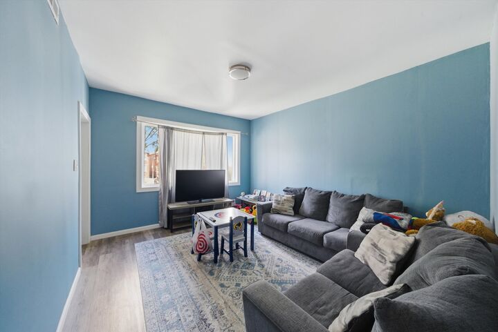 Property Photo: 2627 W Montgomery Avenue IL 60632