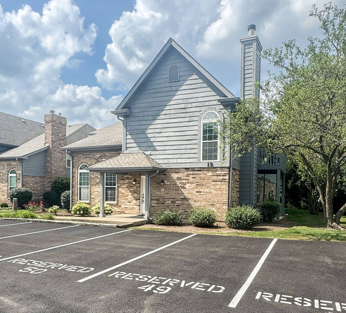 Property Photo: 19 Foxcroft Road 203 IL 60565