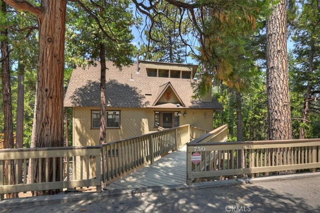 Property Photo: 750 Grass Valley CA 92352