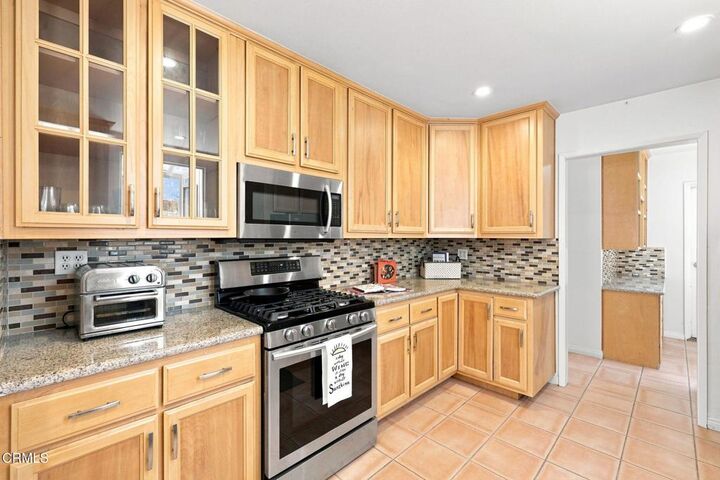 Property Photo:  5803 Bays Street  CA 93003 