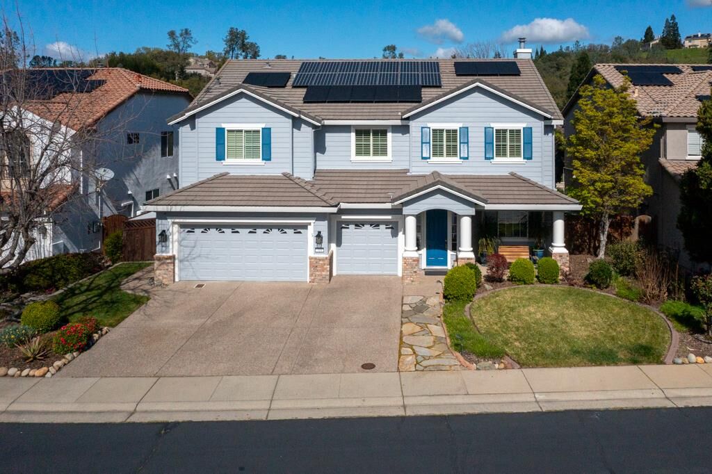 Property Photo: 319 Stagestop Court CA 95762