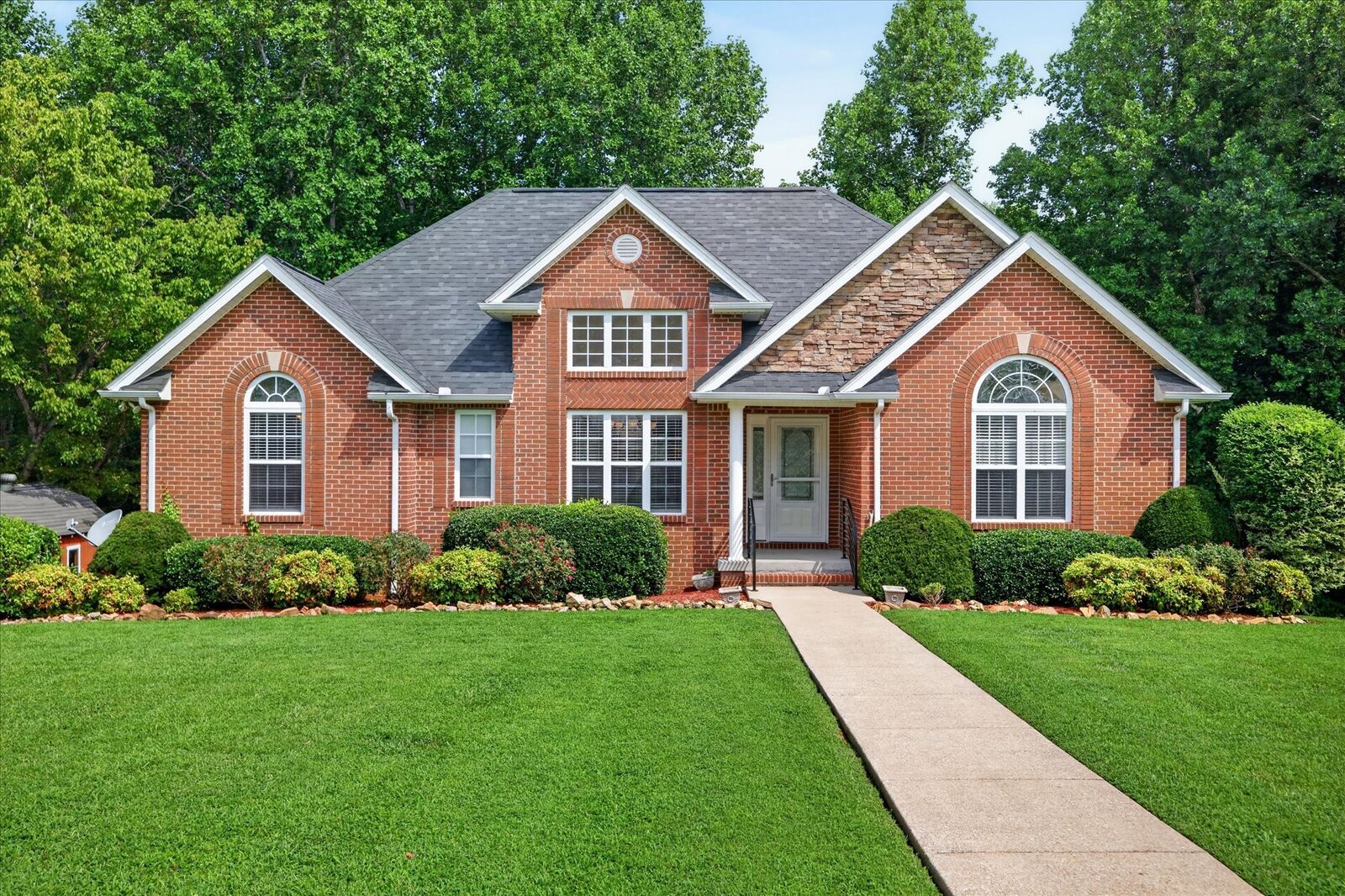 Property Photo:  1422 Grassland Dr  TN 37015 