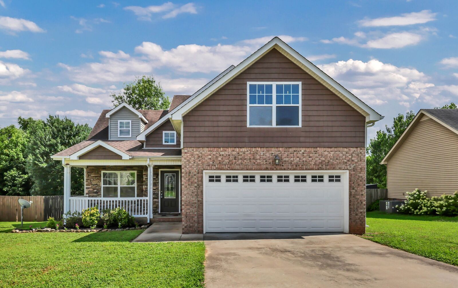 Property Photo:  1124 Ishee Dr  TN 37042 