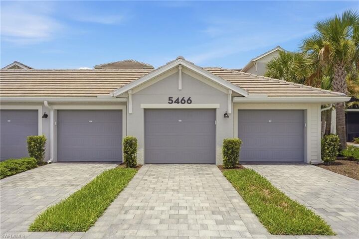 Property Photo: 5466 Double Eagle Cir 3413 FL 34142