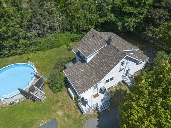1215 Ridge Road — photo 1