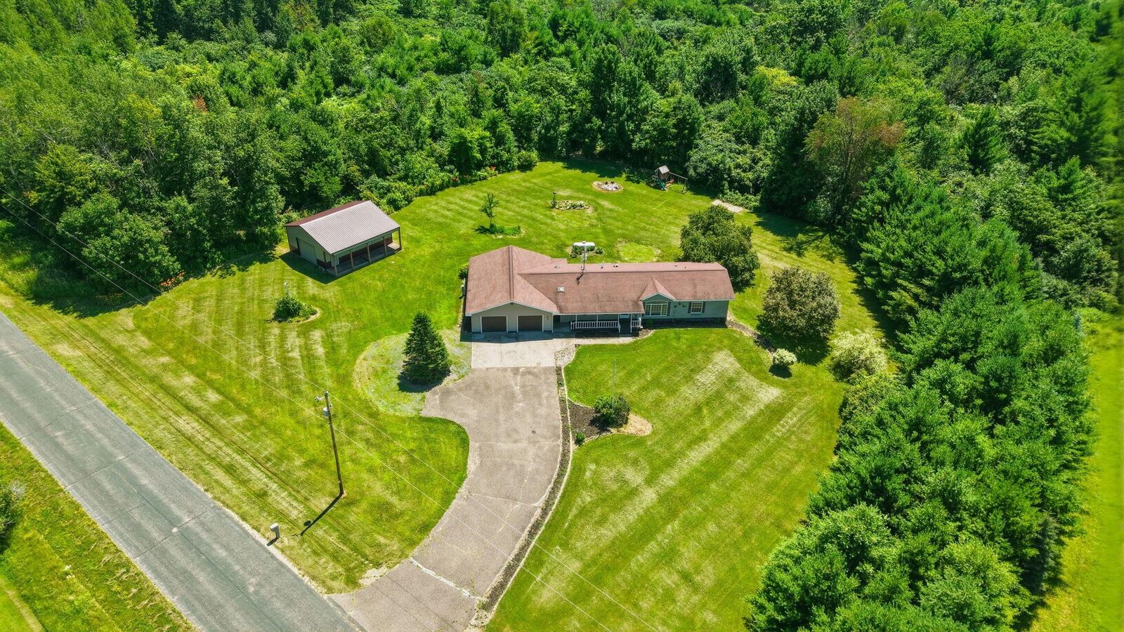 Property Photo:  528 50th Avenue  WI 54005 