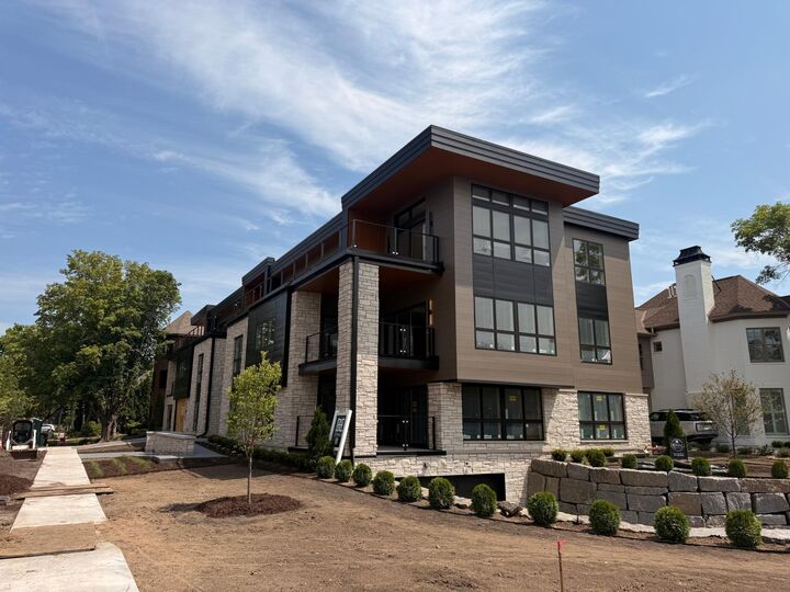 Property Photo: 150 Broadway Avenue S 2A MN 55391