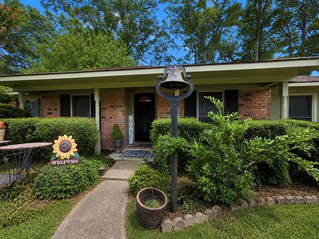 Property Photo:  9440 W Montego Lane  LA 71118 