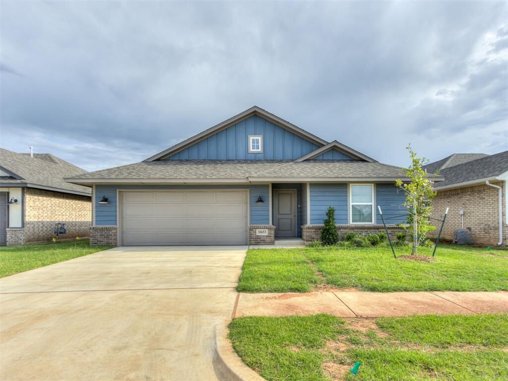 Property Photo: 10653 SW 18th Street OK 73099