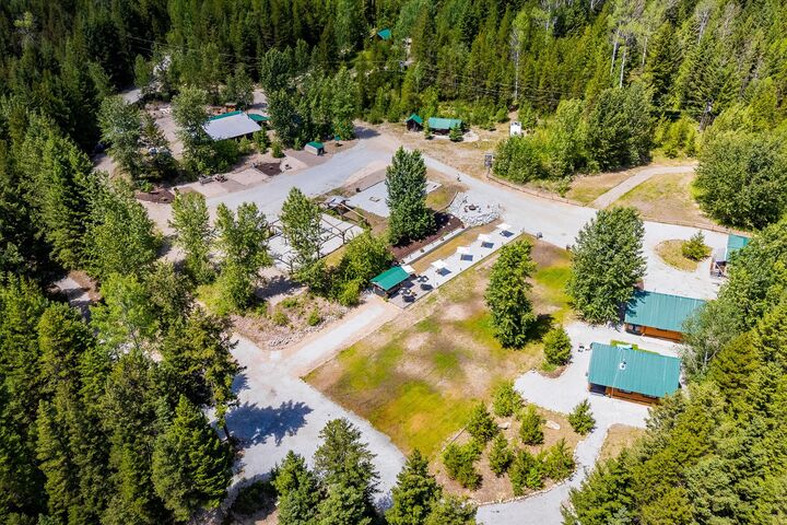 Property Photo: 1230 Philpott Road BC V1P 1J7
