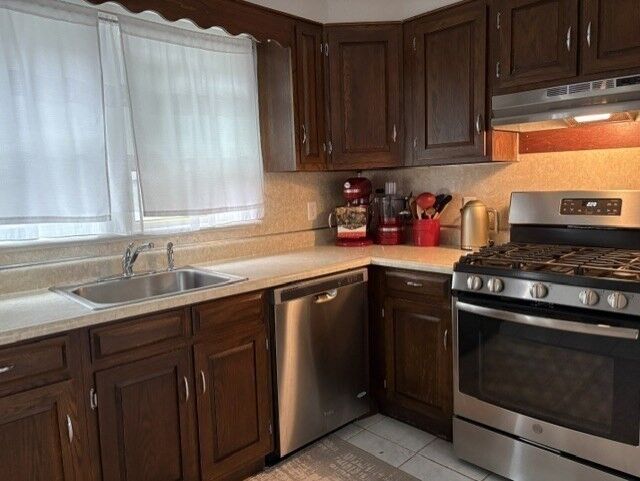 Property Photo:  1018 Boylston Street 1  MA 02461 