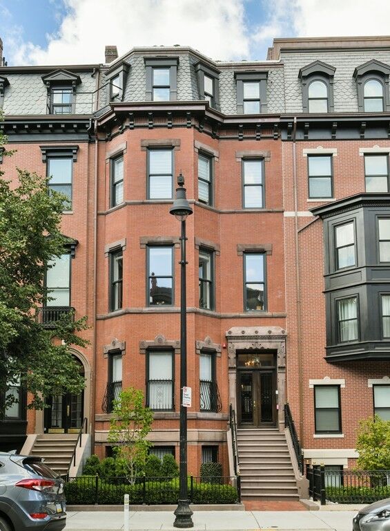Property Photo:  298 Beacon Street Ph  MA 02116 
