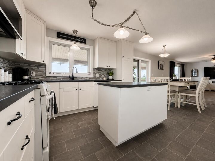Property Photo: 45513 Hwy 870 AB T0B 2V0
