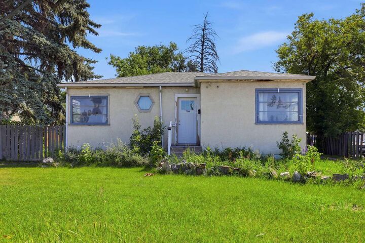 Property Photo:  7244 Ogden Road SE  AB T2V 1B6 