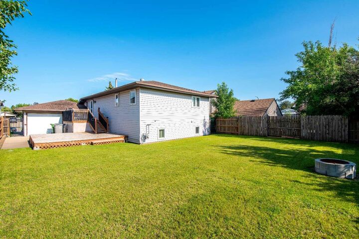 Property Photo: 2604 57 A Avenue AB T9V 2M4