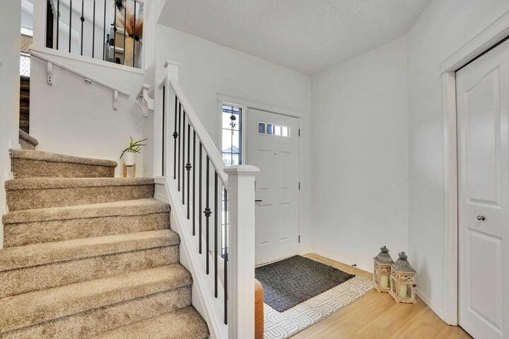 Property Photo:  31 Skyview Shores Gardens NE  AB T3N 0C6 