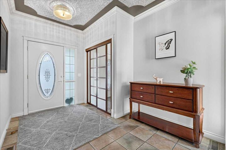 Property Photo: 100 Signature Way SW 24 AB T3H 2W6