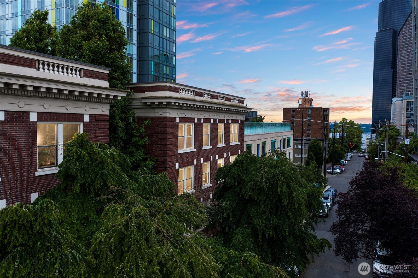 Property Photo: 615 Boren Avenue 17 WA 98104